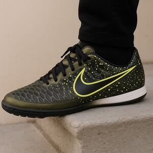 NIKE MAGISTA ONDA IC HYPER  Sneakers Men's Excellent Condition SIZE 10 EUC